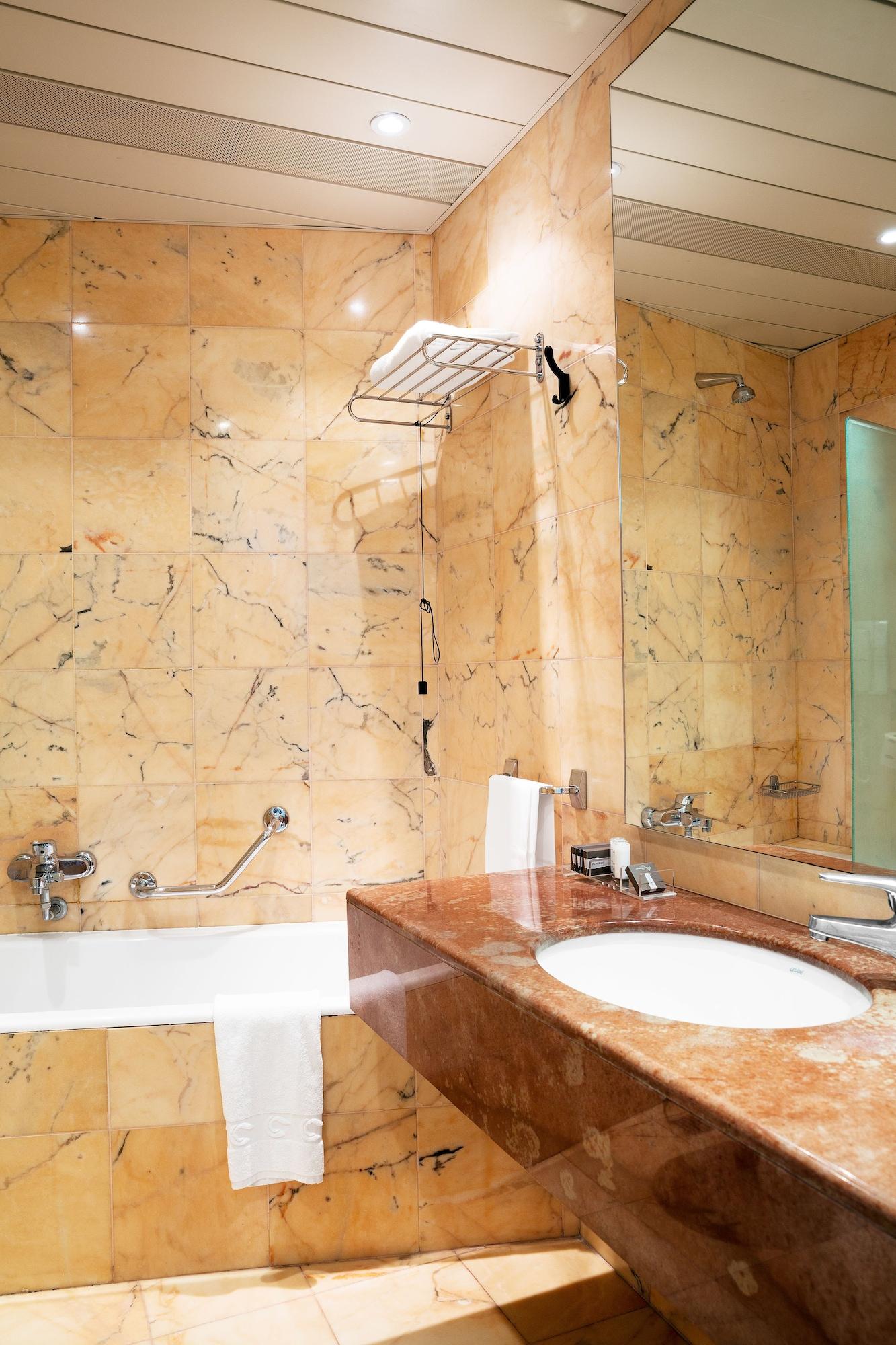 Mediterraneo Palace Hotel Ragusa Esterno foto