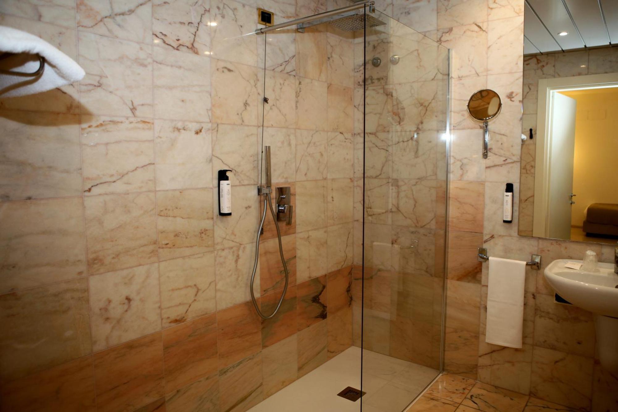 Mediterraneo Palace Hotel Ragusa Esterno foto